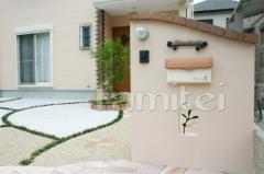 �������