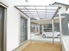 洗濯干し屋根 フラットテラス1階