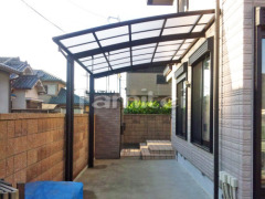 雨除け屋根 YKKレイナベーカ1階