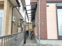 雨除け屋根 YKKヴェクターテラス1階