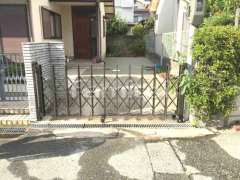 伸縮門扉 LIXILセレビューMA型 土間コンクリート