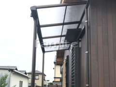 雨除け屋根 YKKヴェクターテラス1階