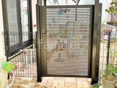 勝手口門扉 境界フェンス塀
