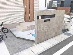 玄関アプローチ 浮遊階段(蹴込み階段) 床タイル貼り タカショー セラレバンテ コンクリート仕上げ