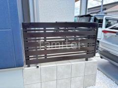 タイルデッキ 壁2面 LIXIL パセオ ベーシック テラコッタ風 アルミ形材 フェンス YKKAP ルシアスH03型 横板+細横格子 目隠し